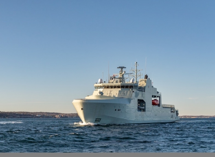 Canada's first new AOPS HMCS Harry DeWolf 