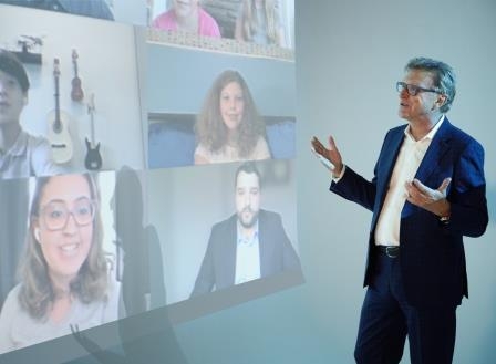 CAE’s President & CEO sat down with employees and their children for a virtual discussion on the environment and CAE’s commitmen