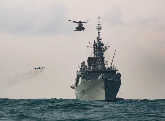 HMCS WINNIPEG deployed on Op NEON, Nov 15, 2020