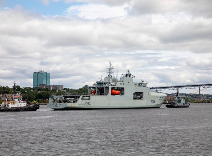 Fourth AOPS, HMCS William Hall, Delivered to The Royal Canadian Navy