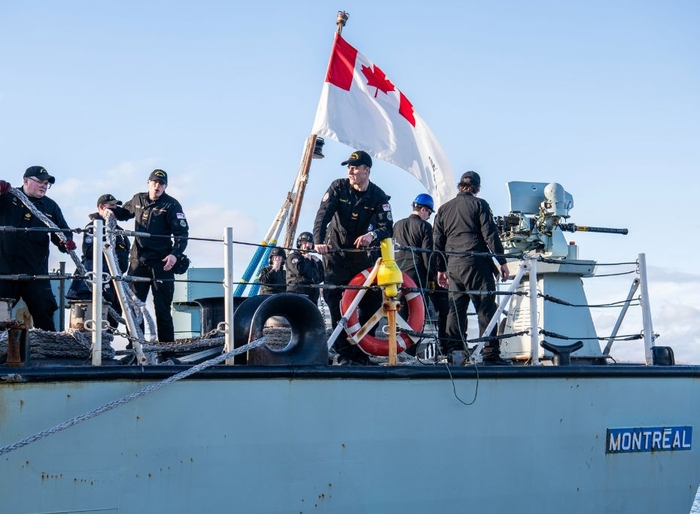 HMCS Montréal sets sail for the Indo-Pacific under Operation HORIZON
